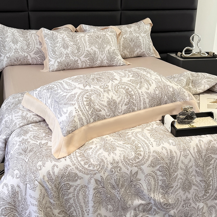 91家纺网 家纺一手货源 找家纺 梵克保罗 2025新款莱赛尔天丝数码印花夏被 风止弦