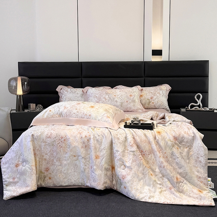 91家纺网 家纺一手货源 找家纺 梵克保罗 2025新款莱赛尔天丝数码印花夏被 筱然