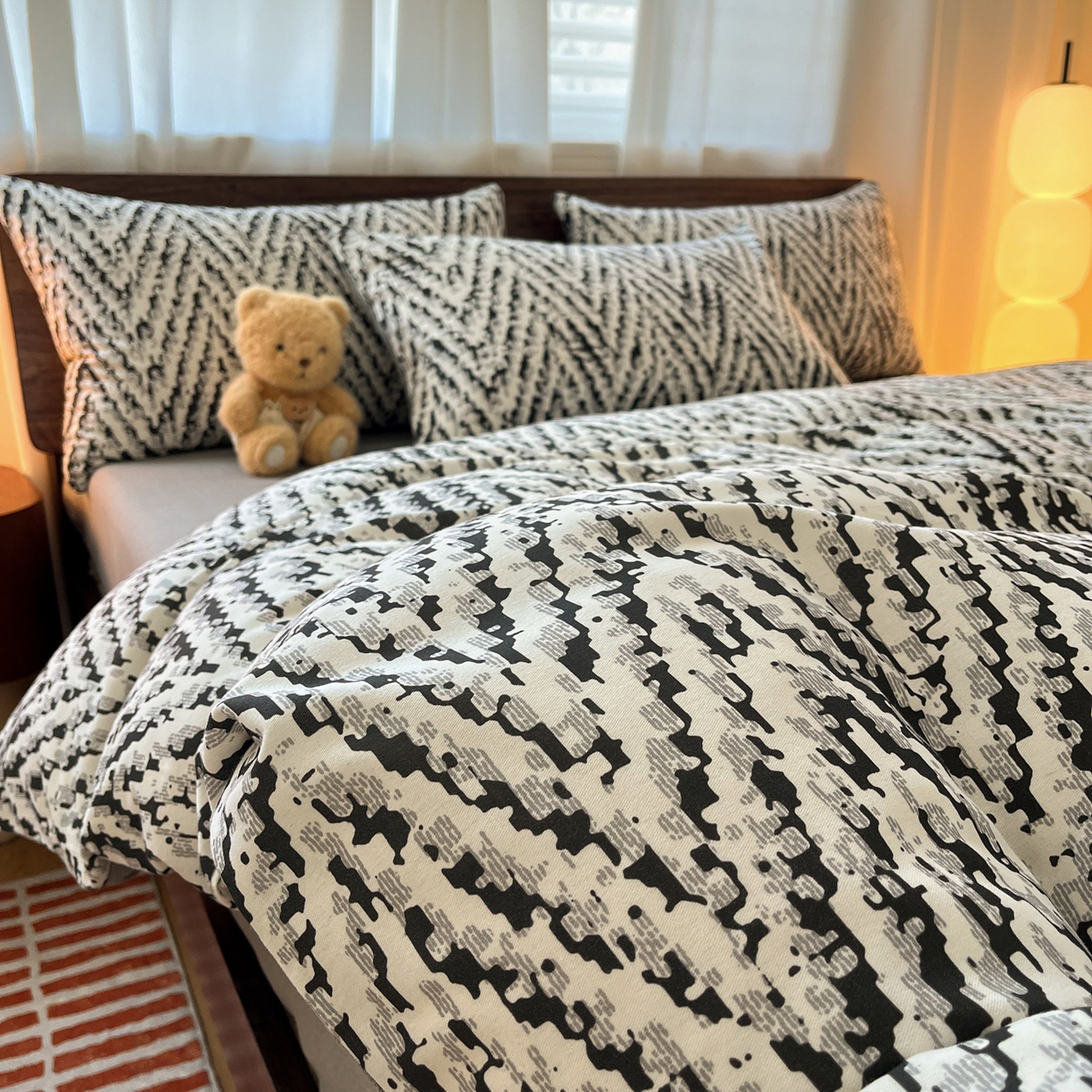 91家纺网 家纺一手货源 找家纺 典曼家纺 2025新款原棉磨毛印花四件套 麦语-灰