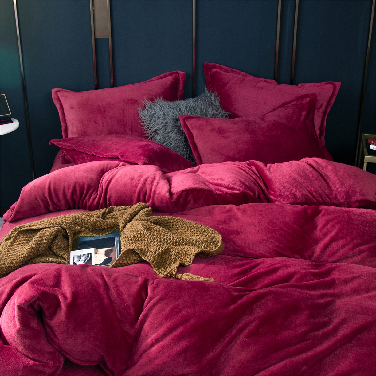 91家纺网 家纺一手货源 找家纺 兰紫橙家纺 2025新款双面绒纯色双拼牛奶绒四件套 酒红