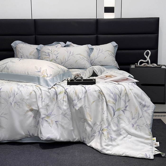 91家纺网 家纺一手货源 找家纺 梵克保罗 2025新款莱赛尔天丝数码印花夏被 春晓雨梦