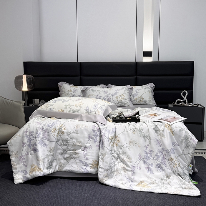 91家纺网 家纺一手货源 找家纺 梵克保罗 2025新款莱赛尔天丝数码印花夏被 析漫枝