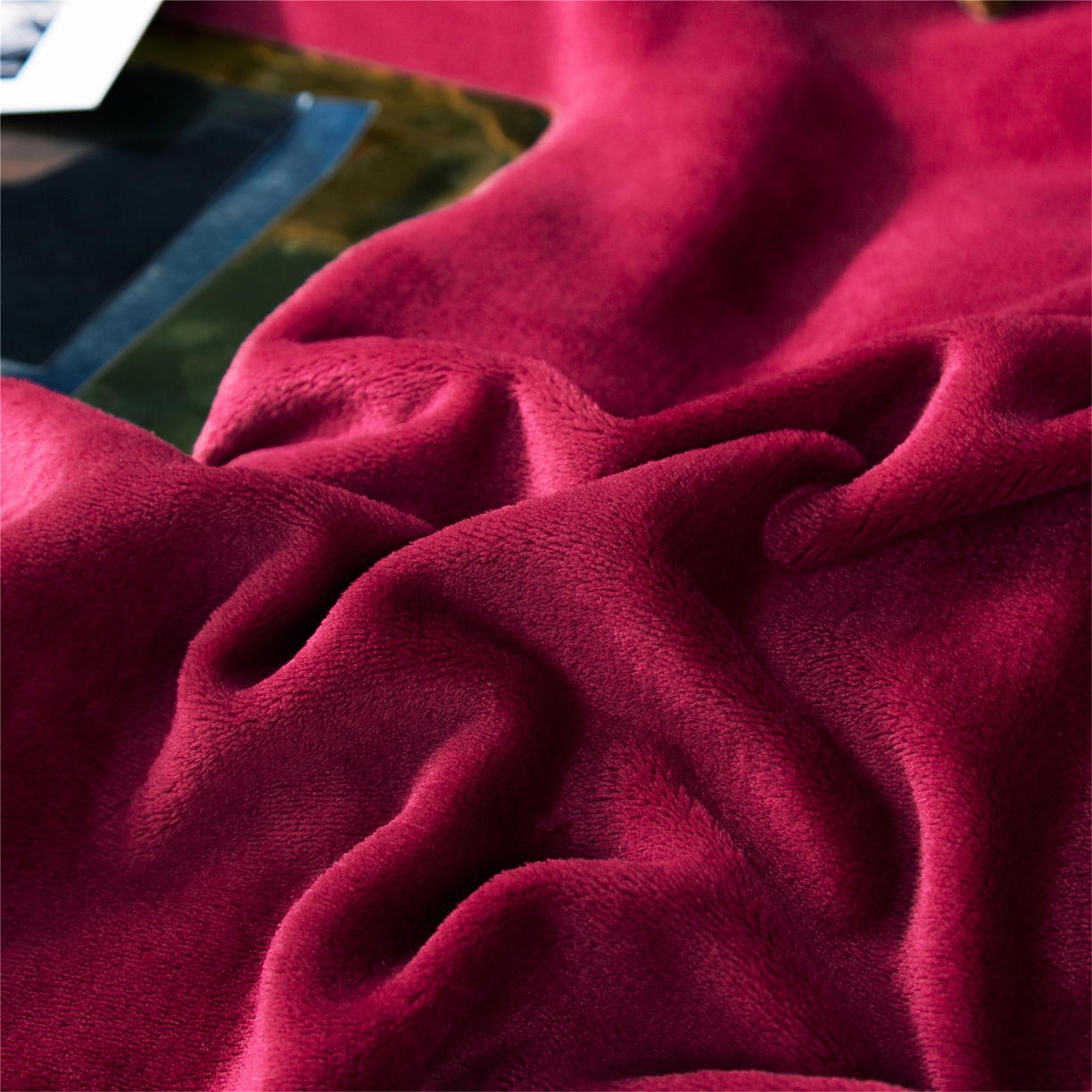 91家纺网 家纺一手货源 找家纺 兰紫橙家纺 2025新款双面绒纯色双拼牛奶绒四件套 酒红