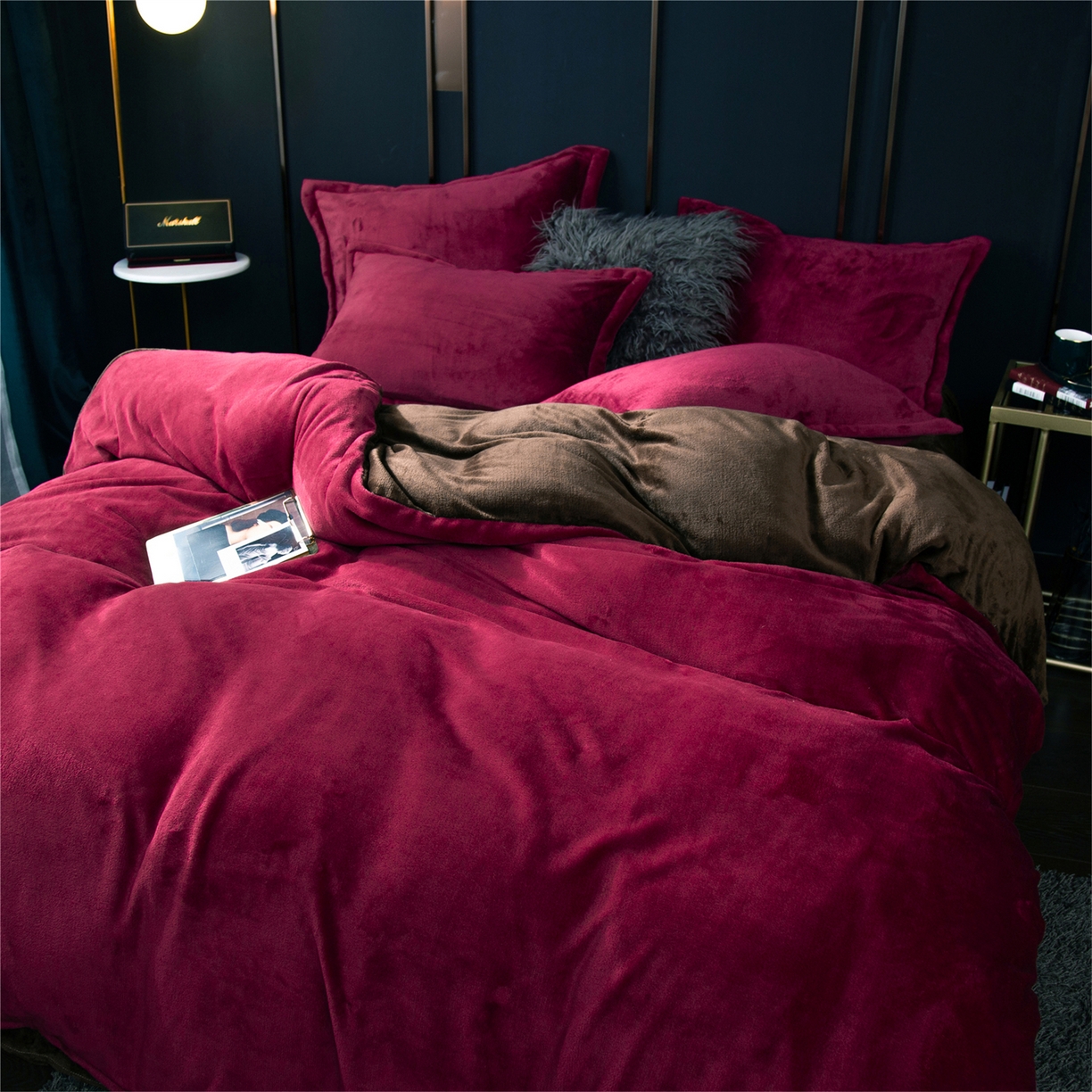 91家纺网 家纺一手货源 找家纺 兰紫橙家纺 2025新款双面绒纯色双拼牛奶绒四件套 酒红+咖啡