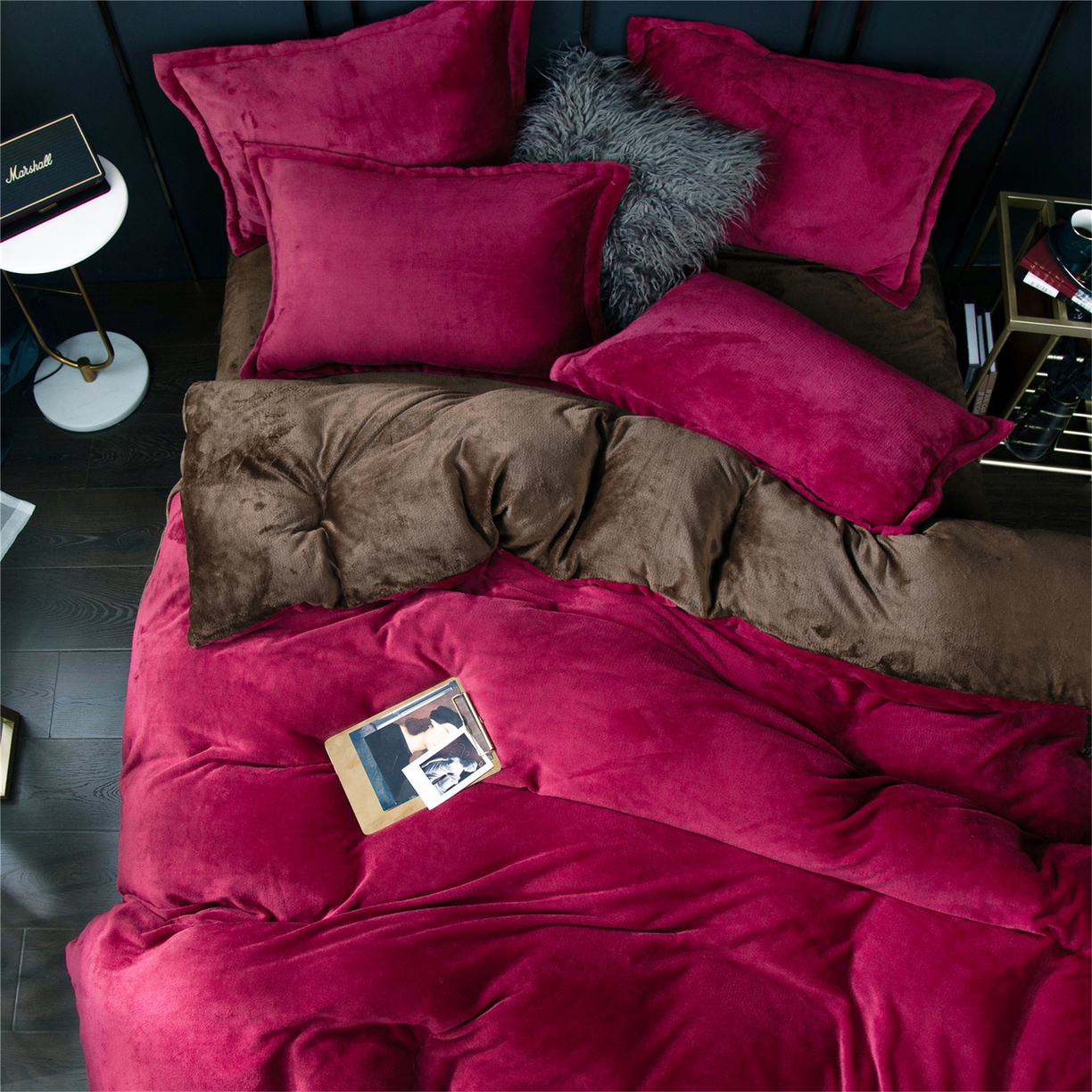 91家纺网 家纺一手货源 找家纺 兰紫橙家纺 2025新款双面绒纯色双拼牛奶绒四件套 酒红+咖啡