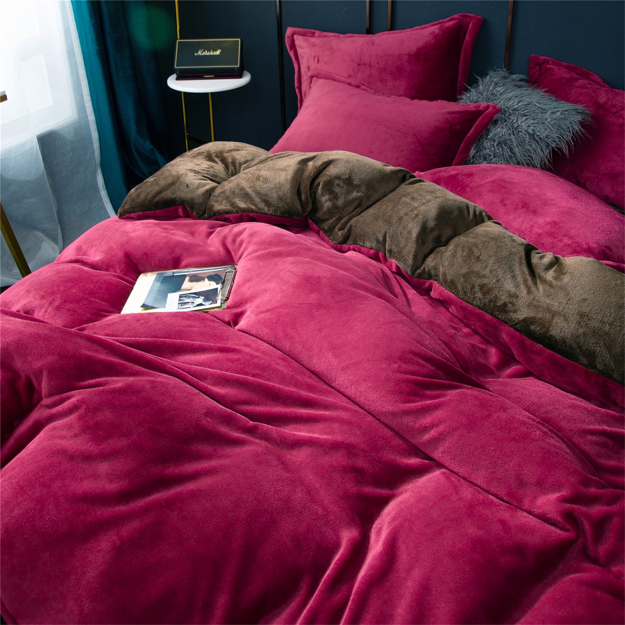 91家纺网 家纺一手货源 找家纺 兰紫橙家纺 2025新款双面绒纯色双拼牛奶绒四件套 酒红+咖啡