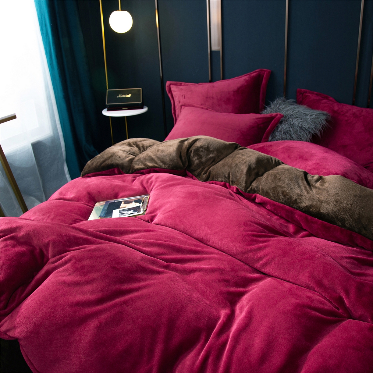 91家纺网 家纺一手货源 找家纺 兰紫橙家纺 2025新款双面绒纯色双拼牛奶绒四件套 酒红+咖啡