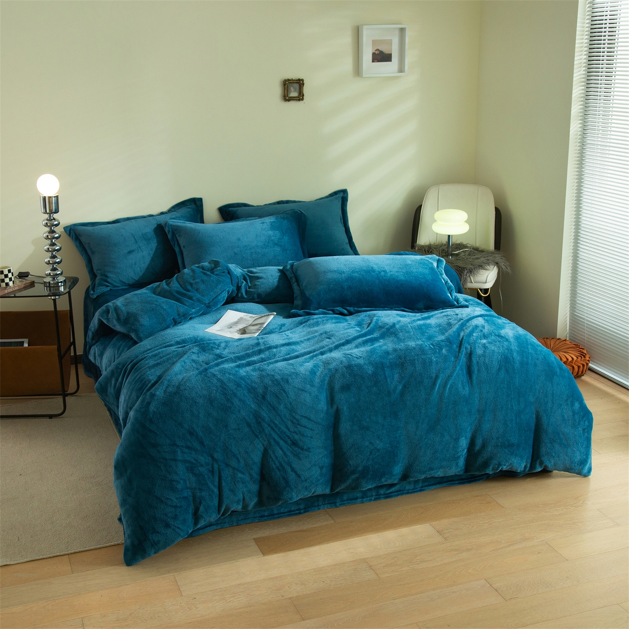 91家纺网 家纺一手货源 找家纺 兰紫橙家纺 2025新款双面绒纯色双拼牛奶绒四件套 孔雀蓝