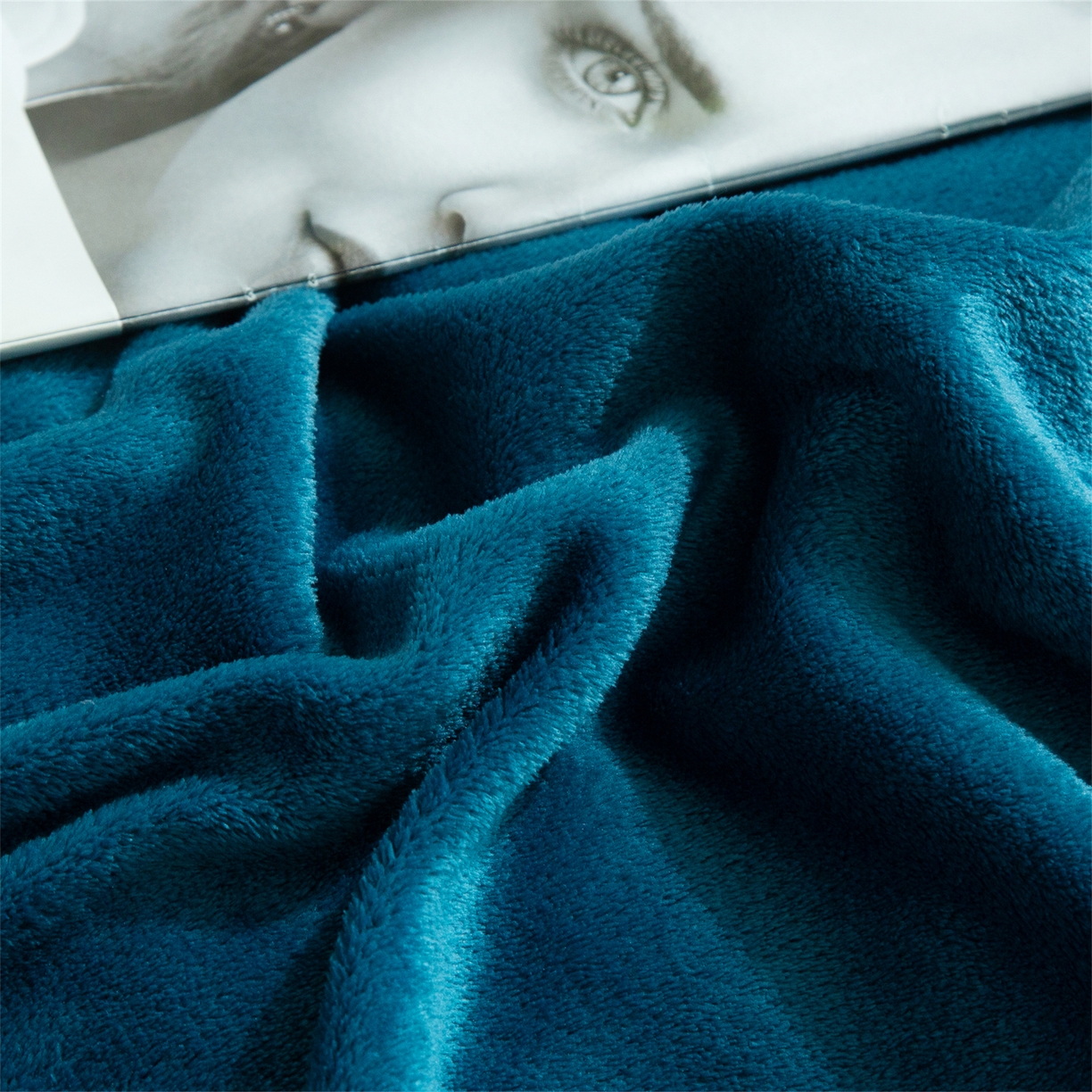 91家纺网 家纺一手货源 找家纺 兰紫橙家纺 2025新款双面绒纯色双拼牛奶绒四件套 孔雀蓝