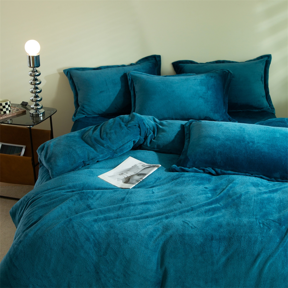 91家纺网 家纺一手货源 找家纺 兰紫橙家纺 2025新款双面绒纯色双拼牛奶绒四件套 孔雀蓝