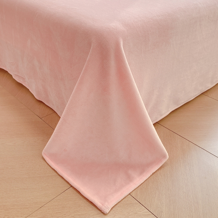 91家纺网 家纺一手货源 找家纺 喜梦缘 2025年新款大版小版卡通牛奶绒四件套 爱心草莓