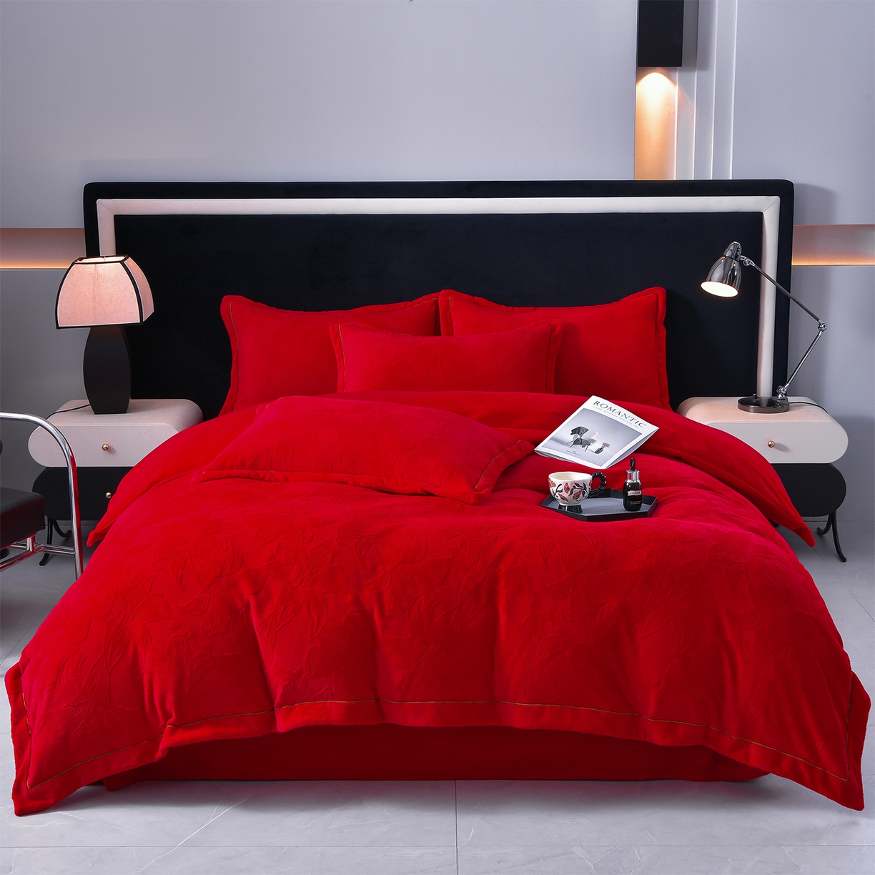 91家纺网 家纺一手货源 找家纺 （总）苏迪网销供货 2025新款牛奶绒四件套A类高克重全消光雕花一字绣工艺款