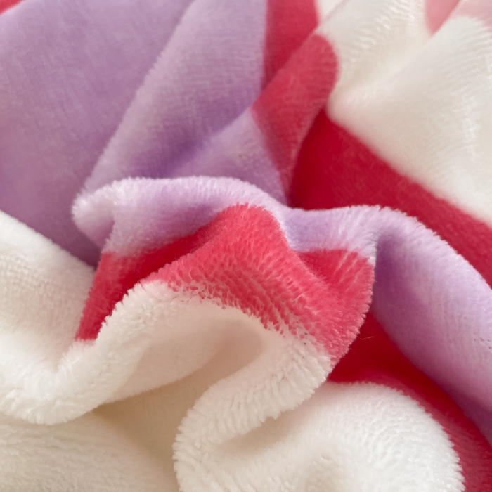 91家纺网 家纺一手货源 找家纺 喜梦缘 2025年新款大版小版卡通牛奶绒四件套 彩虹熊