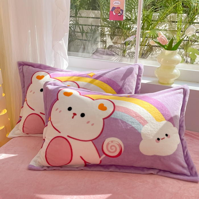 91家纺网 家纺一手货源 找家纺 喜梦缘 2025年新款大版小版卡通牛奶绒四件套 彩虹熊