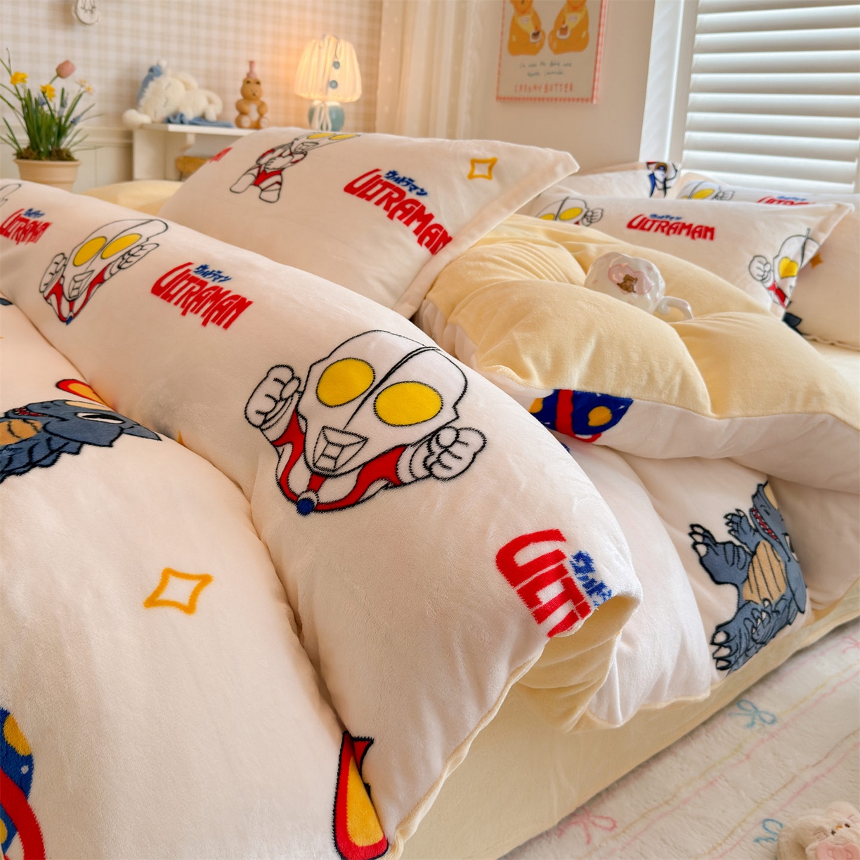 91家纺网 家纺一手货源 找家纺 （总）名兮家居 2025新款经典奥特曼-三丽鸥高克重牛奶绒四件套