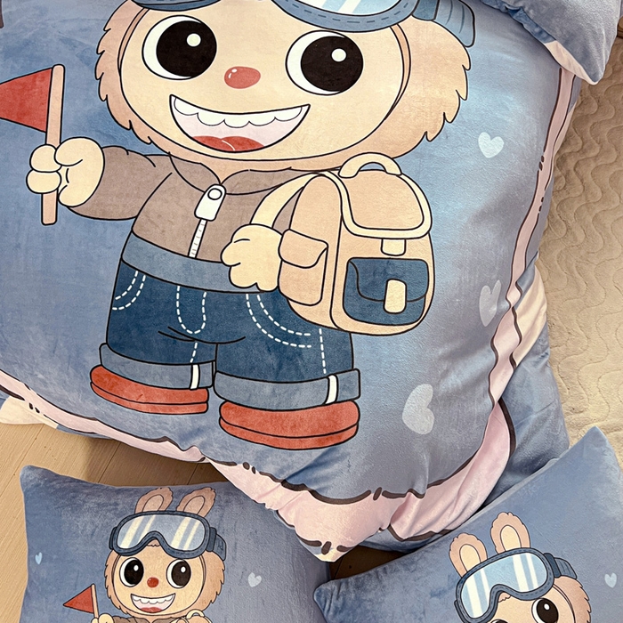 91家纺网 家纺一手货源 找家纺 喜梦缘 2025年新款大版小版卡通牛奶绒四件套 潮兔