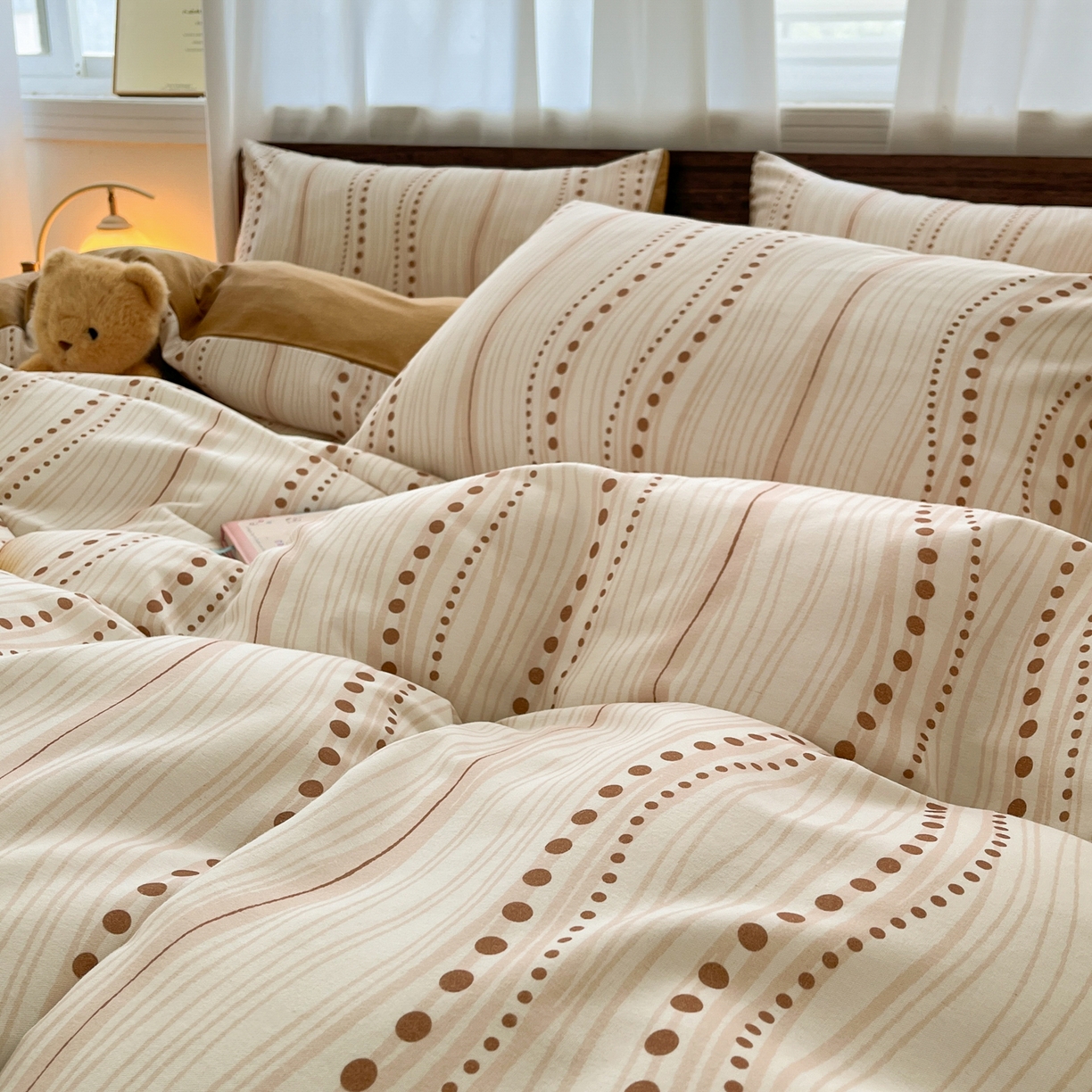 91家纺网 家纺一手货源 找家纺 典曼家纺 2025新款原棉磨毛印花四件套 漫之语-棕