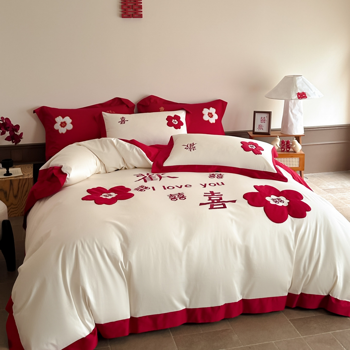 91家纺网 家纺一手货源 找家纺 梵克保罗 2025新款水洗棉柔软舒适亲肤棉贴布绣刺绣婚庆四件套 欢喜白