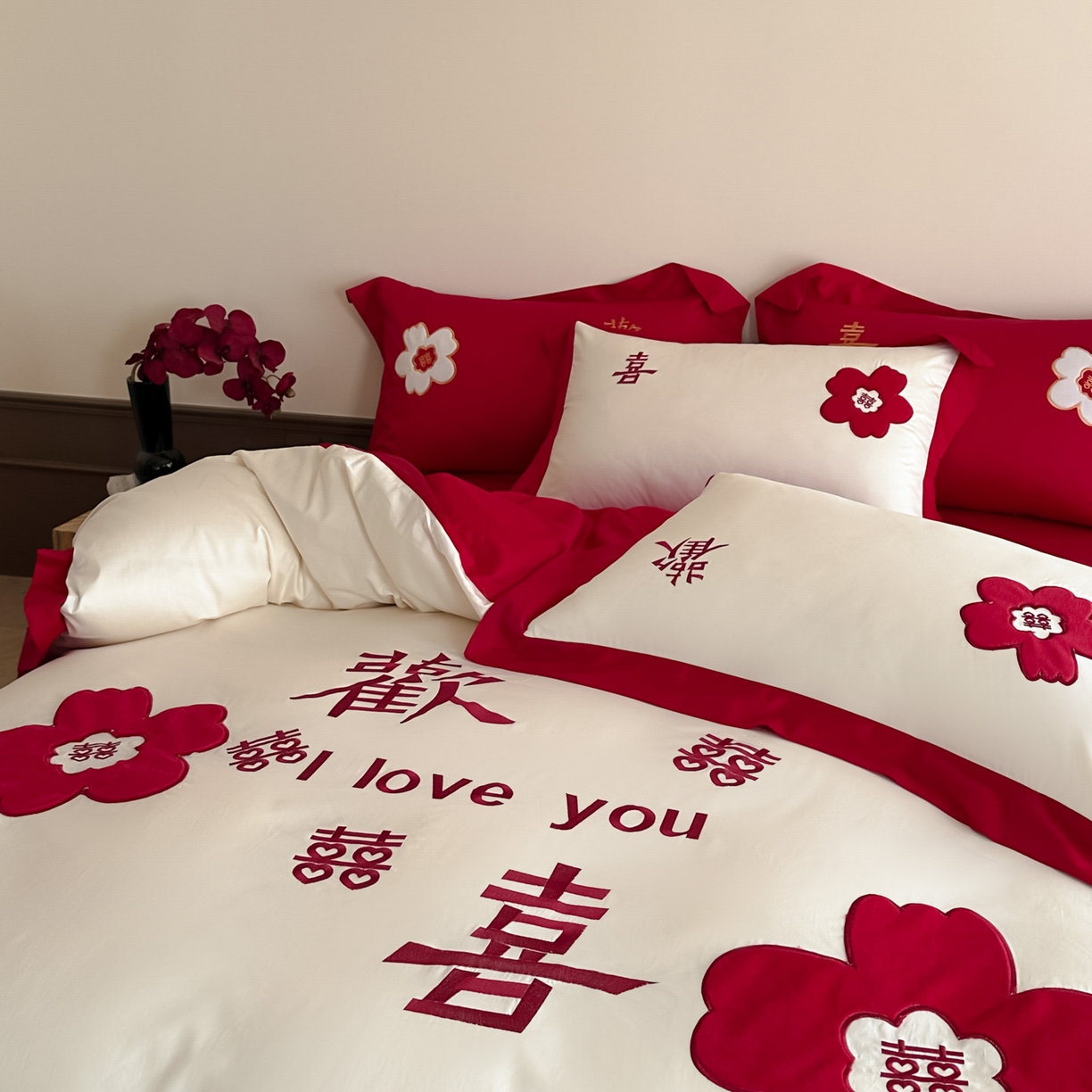 91家纺网 家纺一手货源 找家纺 （总）梵克保罗 2025新款水洗棉柔软舒适亲肤棉贴布绣刺绣婚庆四件套