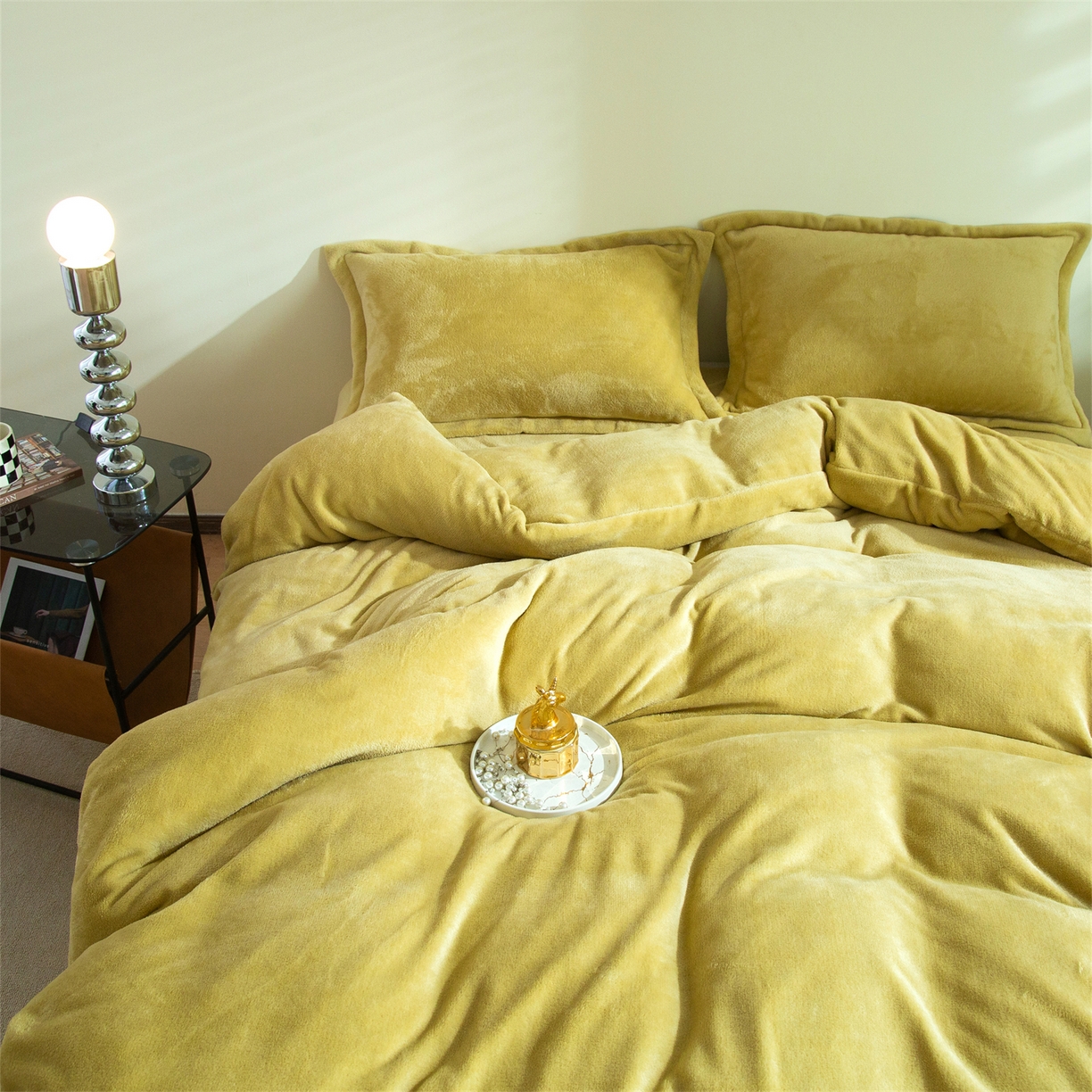 91家纺网 家纺一手货源 找家纺 兰紫橙家纺 2025新款双面绒纯色双拼牛奶绒四件套 奶油黄