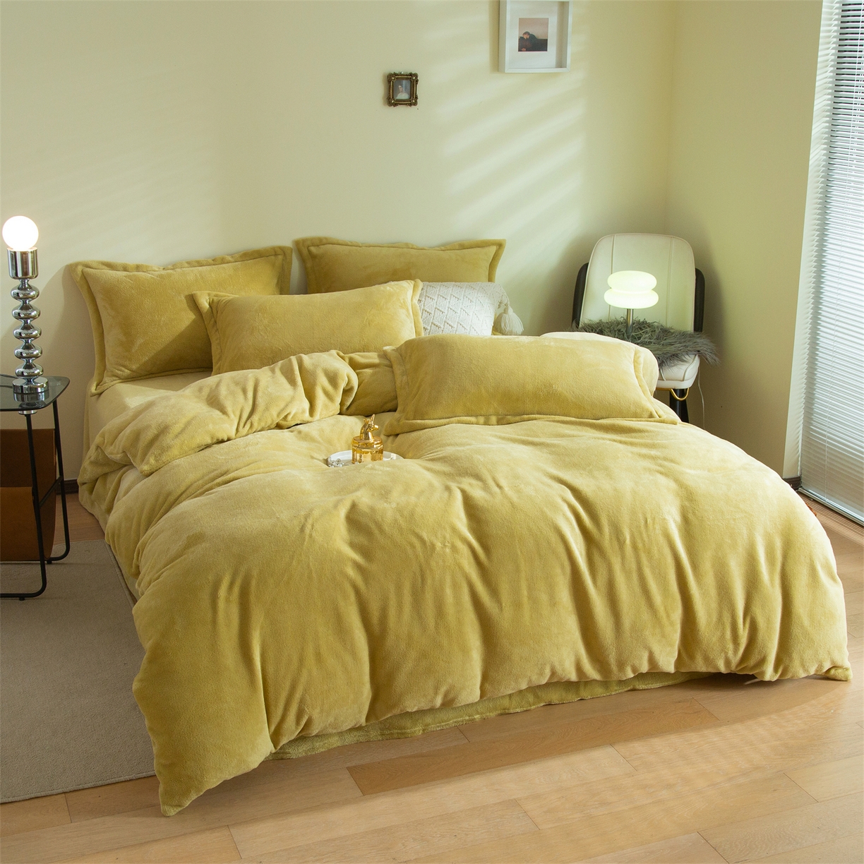 91家纺网 家纺一手货源 找家纺 兰紫橙家纺 2025新款双面绒纯色双拼牛奶绒四件套 奶油黄