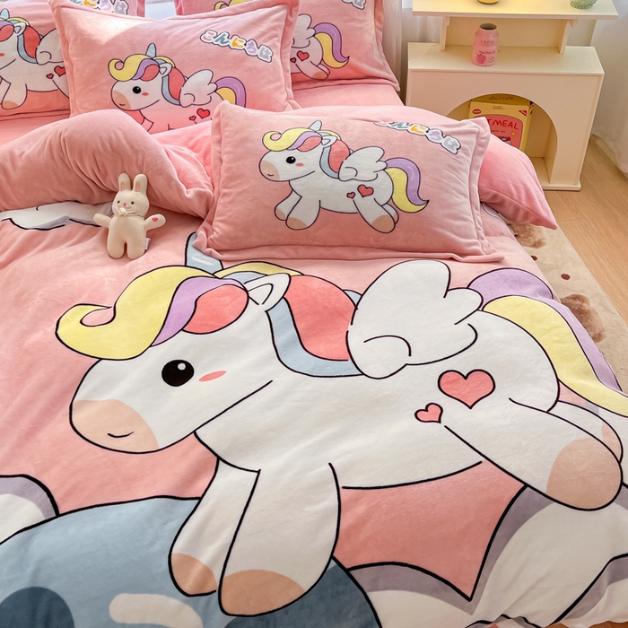 91家纺网 家纺一手货源 找家纺 喜梦缘 2025年新款大版小版卡通牛奶绒四件套 独角兽