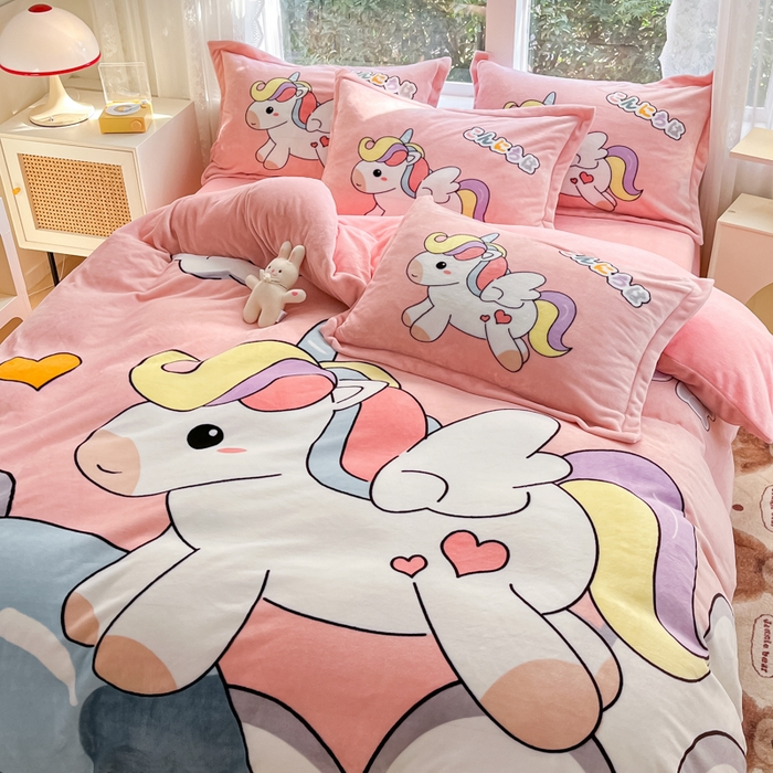 91家纺网 家纺一手货源 找家纺 喜梦缘 2025年新款大版小版卡通牛奶绒四件套 独角兽