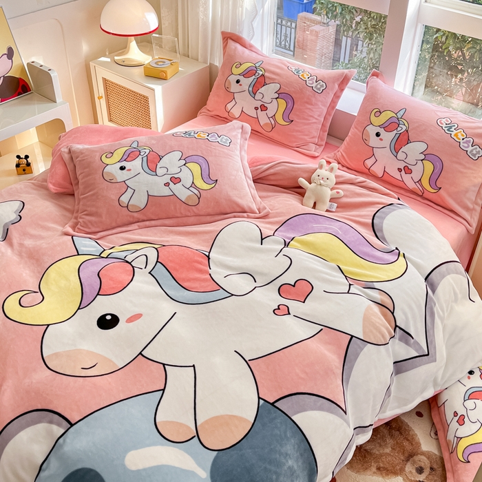 91家纺网 家纺一手货源 找家纺 喜梦缘 2025年新款大版小版卡通牛奶绒四件套 独角兽