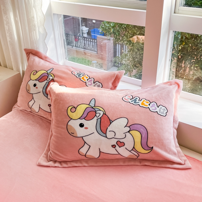 91家纺网 家纺一手货源 找家纺 喜梦缘 2025年新款大版小版卡通牛奶绒四件套 独角兽