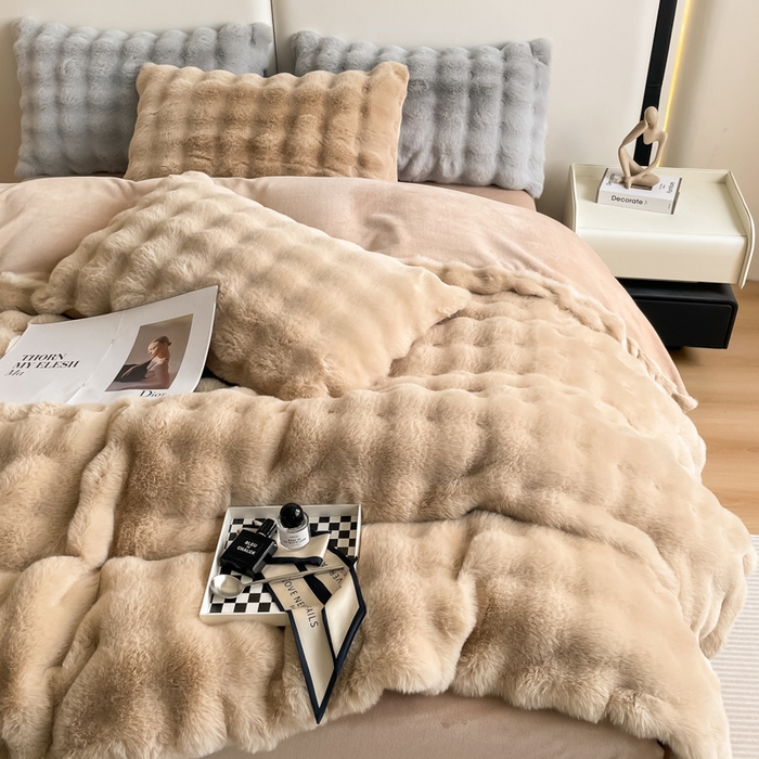 91家纺网 家纺一手货源 找家纺 大元 2025新款A类280g大泡泡兔毛绒多功能被套毯 奶茶色
