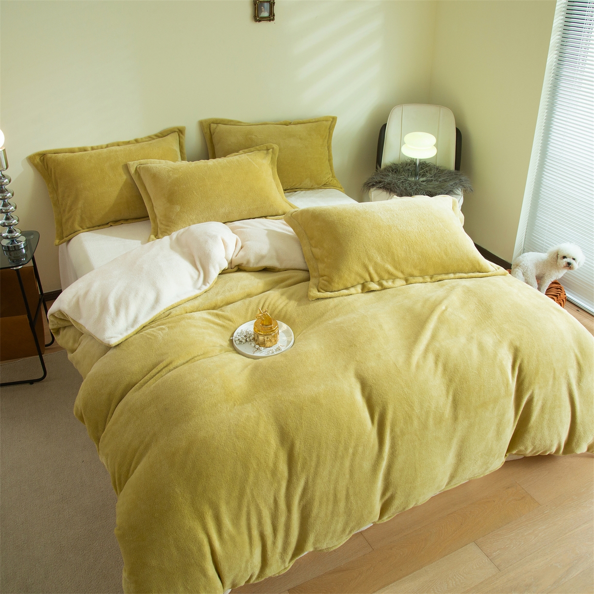 91家纺网 家纺一手货源 找家纺 兰紫橙家纺 2025新款双面绒纯色双拼牛奶绒四件套 奶油黄+米白