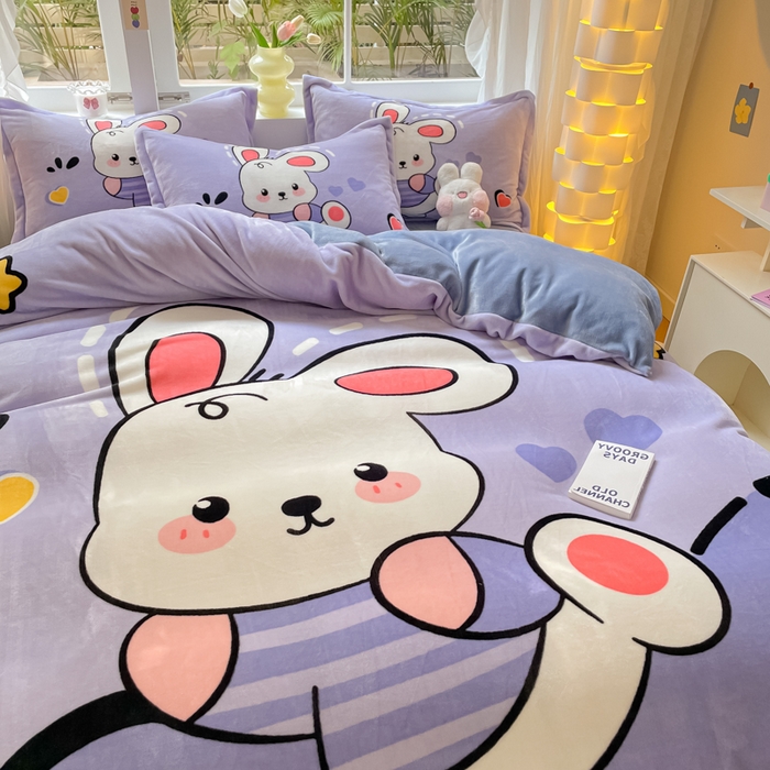 91家纺网 家纺一手货源 找家纺 喜梦缘 2025年新款大版小版卡通牛奶绒四件套 萌萌兔