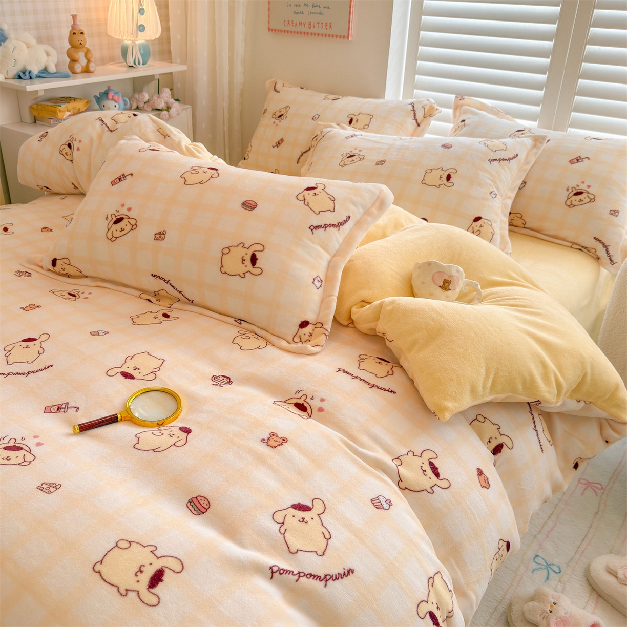 91家纺网 家纺一手货源 找家纺 名兮家居 2025新款经典奥特曼-三丽鸥高克重牛奶绒四件套 格子布丁狗