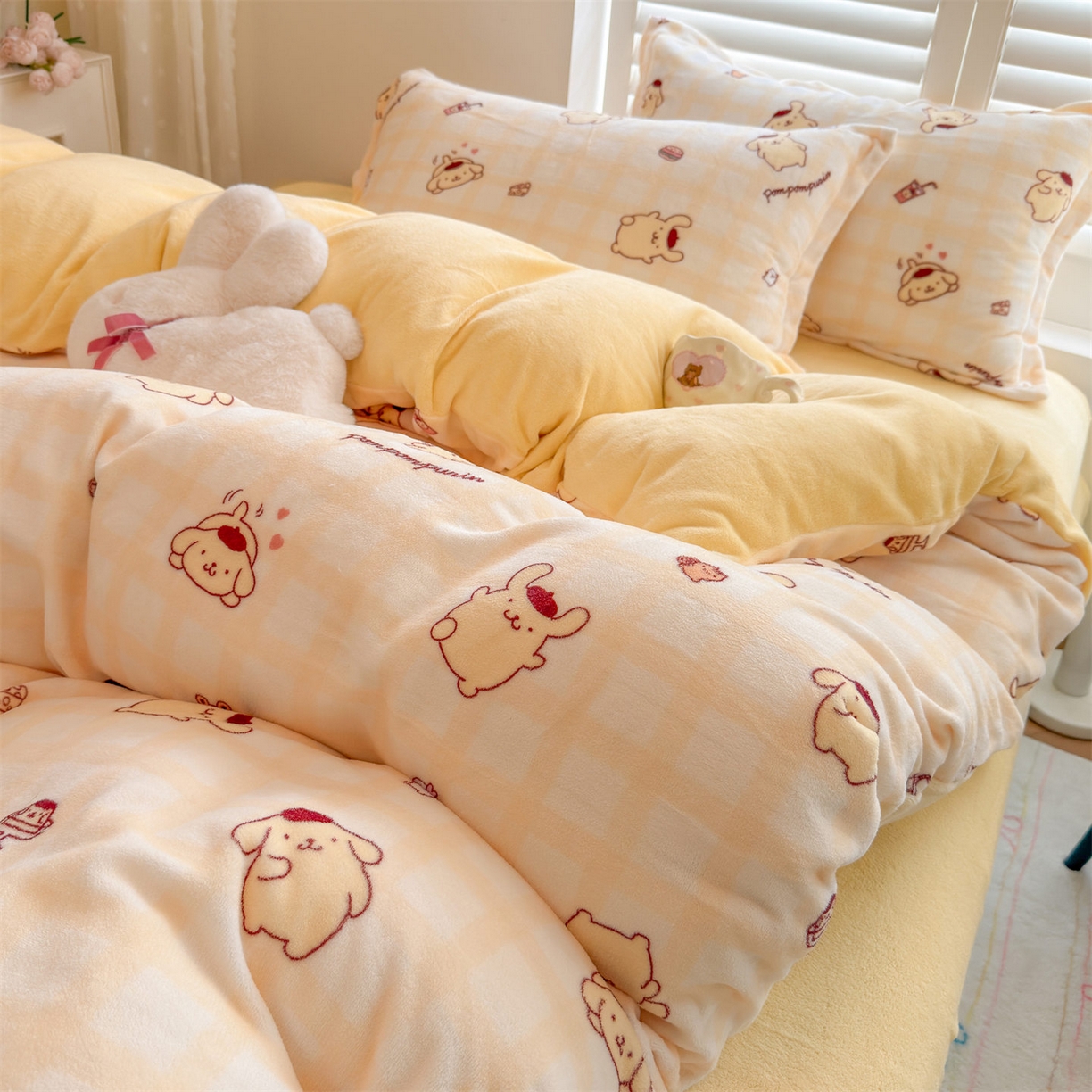 91家纺网 家纺一手货源 找家纺 名兮家居 2025新款经典奥特曼-三丽鸥高克重牛奶绒四件套 格子布丁狗