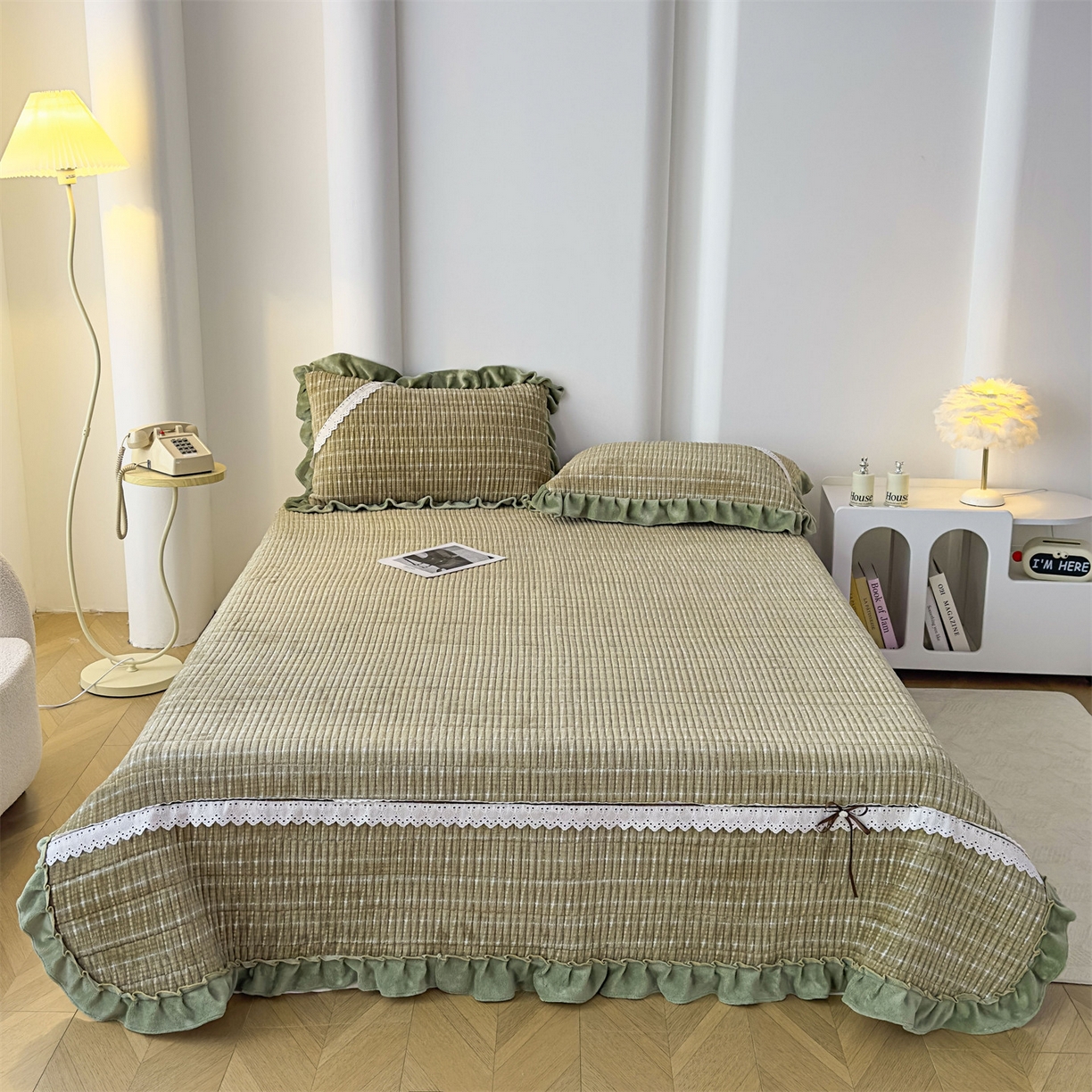 恒爱家纺 2025新款牛奶绒夹棉花边床盖系列三件套 简约时代-牛油果绿