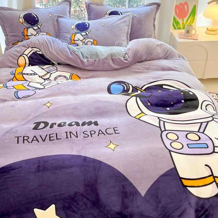 91家纺网 家纺一手货源 找家纺 喜梦缘 2025年新款大版小版卡通牛奶绒四件套 太空漫步