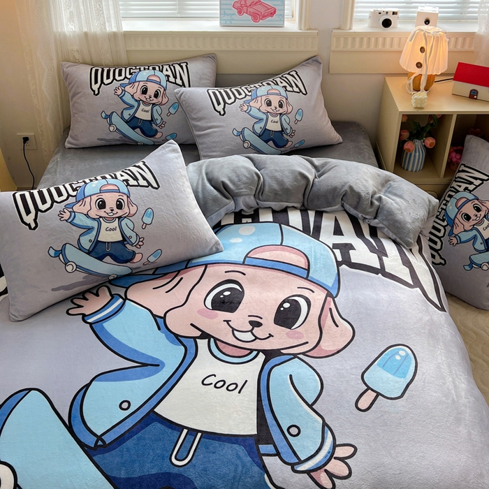 91家纺网 家纺一手货源 找家纺 喜梦缘 2025年新款大版小版卡通牛奶绒四件套 小酷仔