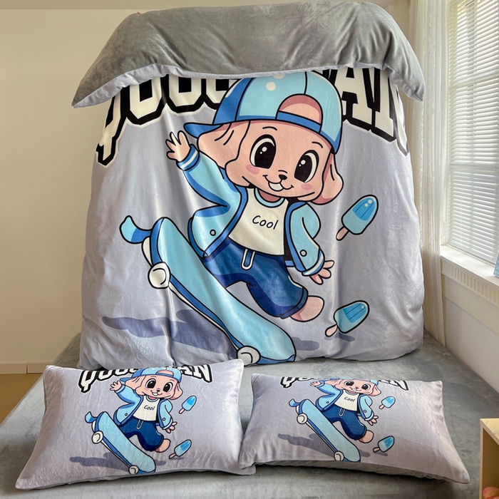 91家纺网 家纺一手货源 找家纺 喜梦缘 2025年新款大版小版卡通牛奶绒四件套 小酷仔