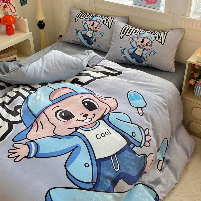 91家纺网 家纺一手货源 找家纺 喜梦缘 2025年新款大版小版卡通牛奶绒四件套 小酷仔