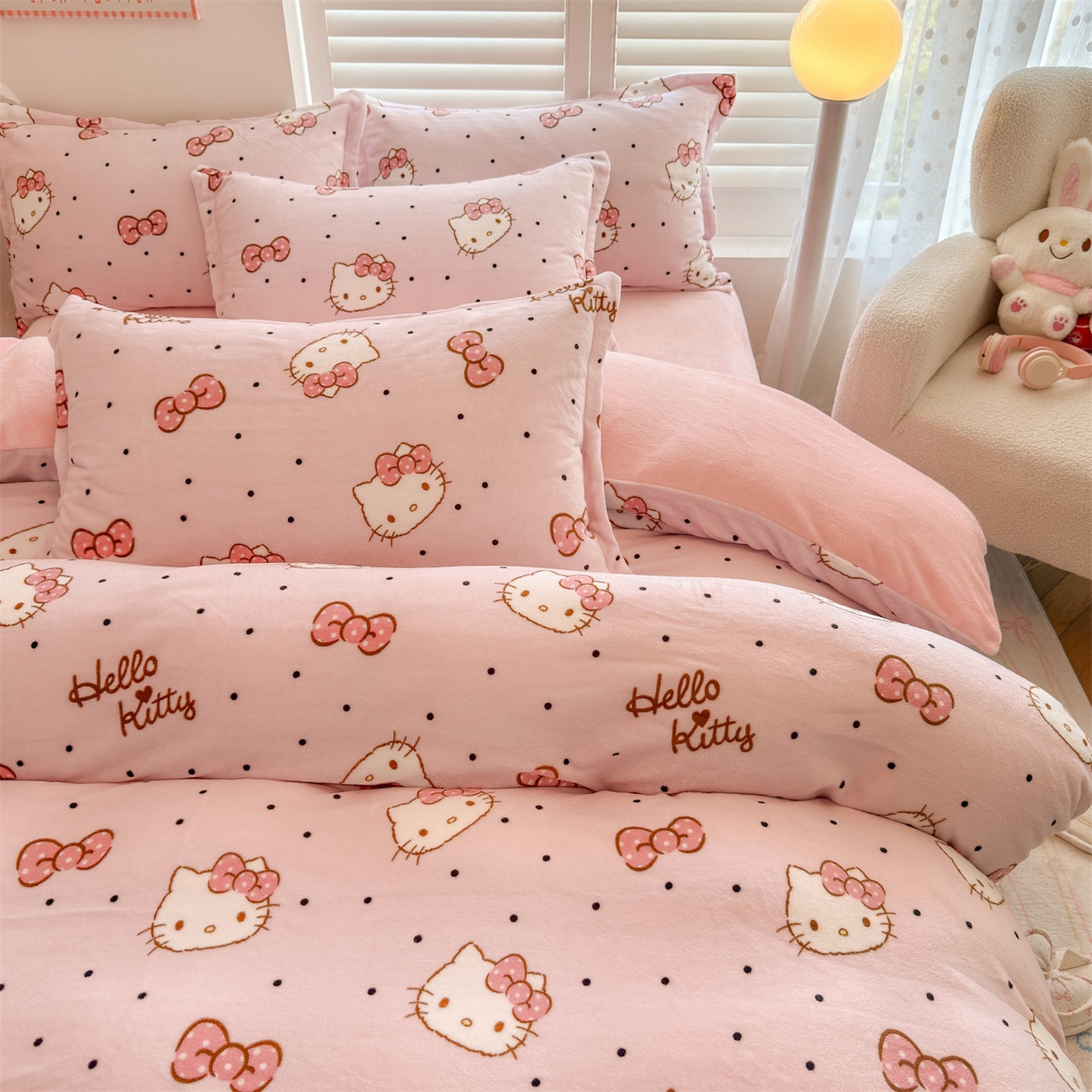 91家纺网 家纺一手货源 找家纺 名兮家居 2025新款经典奥特曼-三丽鸥高克重牛奶绒四件套 美美kt