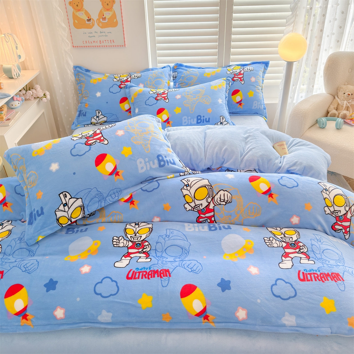 91家纺网 家纺一手货源 找家纺 名兮家居 2025新款经典奥特曼-三丽鸥高克重牛奶绒四件套 闪电艾斯