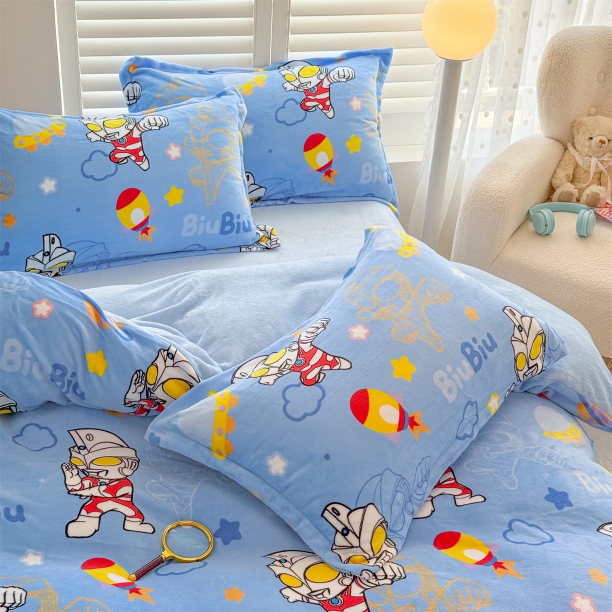 91家纺网 家纺一手货源 找家纺 名兮家居 2025新款经典奥特曼-三丽鸥高克重牛奶绒四件套 闪电艾斯