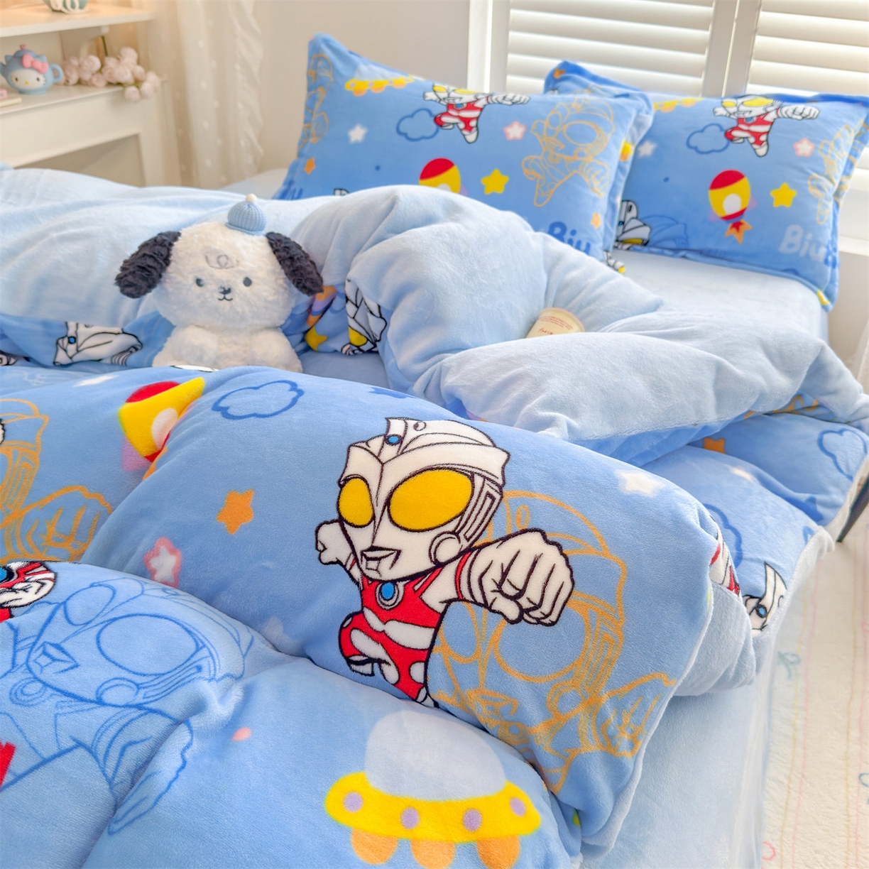 91家纺网 家纺一手货源 找家纺 名兮家居 2025新款经典奥特曼-三丽鸥高克重牛奶绒四件套 闪电艾斯