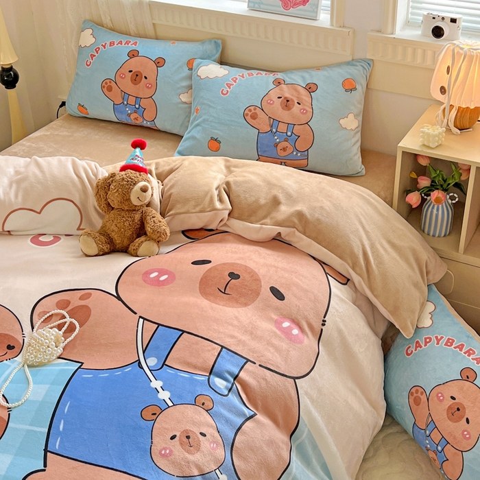 91家纺网 家纺一手货源 找家纺 喜梦缘 2025年新款大版小版卡通牛奶绒四件套 小獭宝