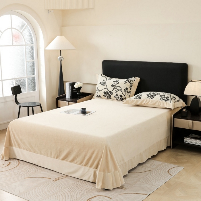 91家纺网 家纺一手货源 找家纺 （总）千姿坊 2025新款冬季雕花牛奶绒加厚保暖四件套复古风轻奢烂花床单被套床上用品