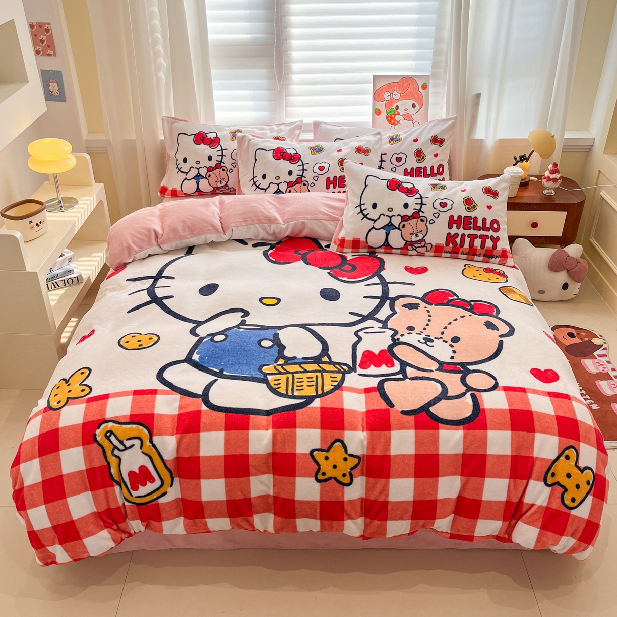 91家纺网 家纺一手货源 找家纺 （总）金爱家 2025新品正版三丽鸥授权大版卡通平网数码印花加厚高克重牛奶绒系列四件套