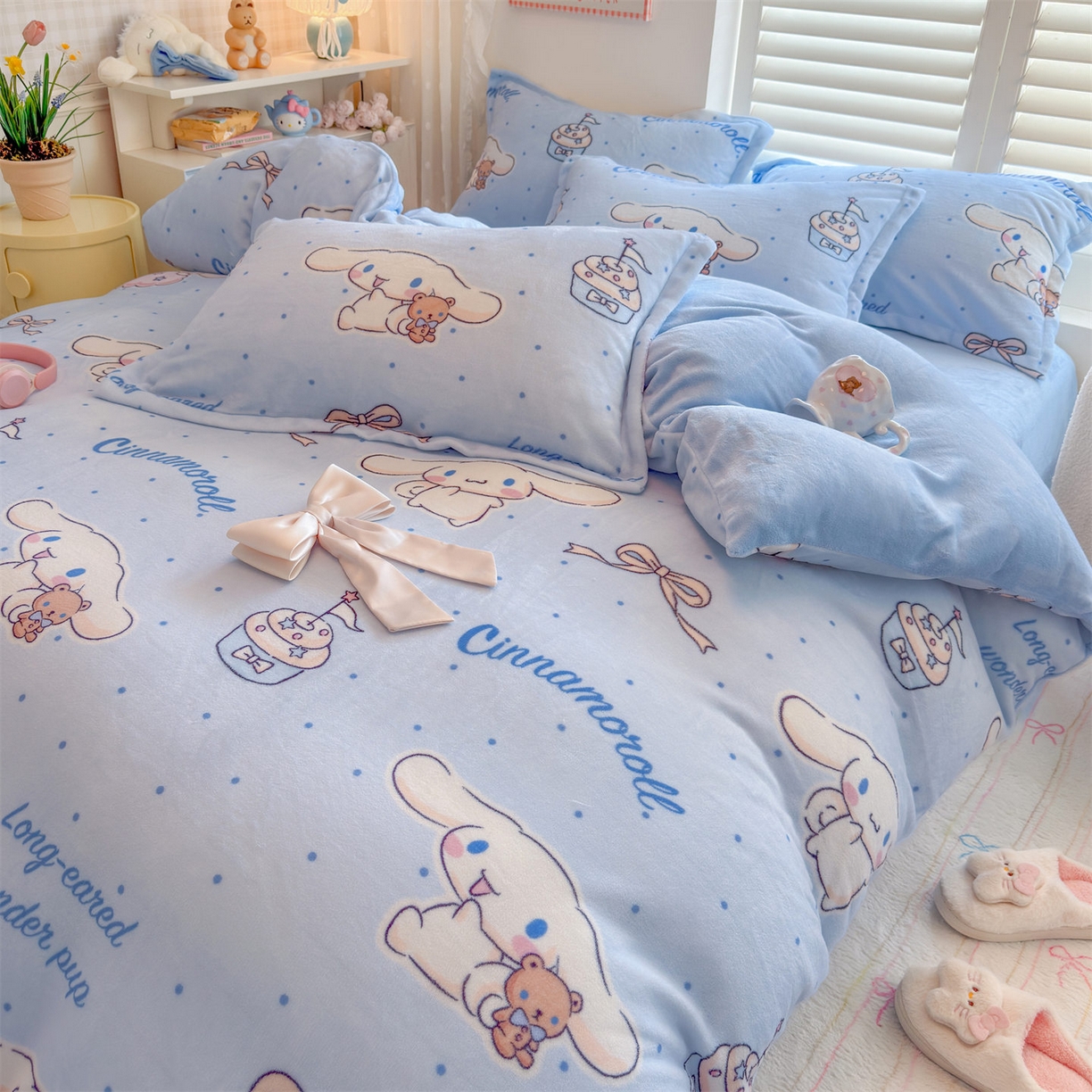 91家纺网 家纺一手货源 找家纺 名兮家居 2025新款经典奥特曼-三丽鸥高克重牛奶绒四件套 甜品大耳狗