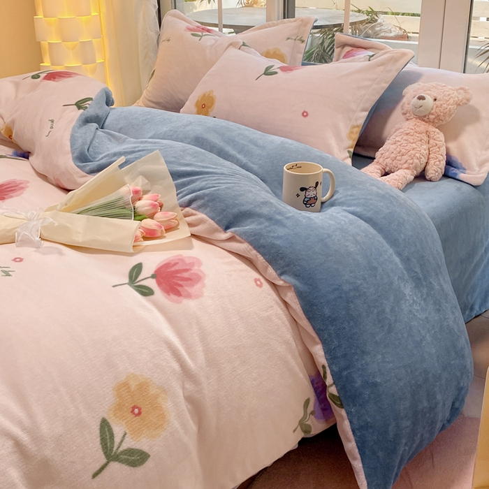 91家纺网 家纺一手货源 找家纺 喜梦缘 2025年新款大版小版卡通牛奶绒四件套 郁金香