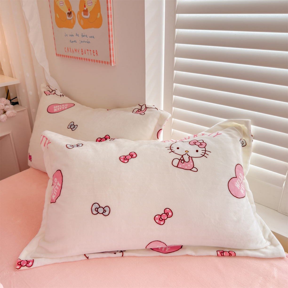 91家纺网 家纺一手货源 找家纺 名兮家居 2025新款经典奥特曼-三丽鸥高克重牛奶绒四件套 甜心kt