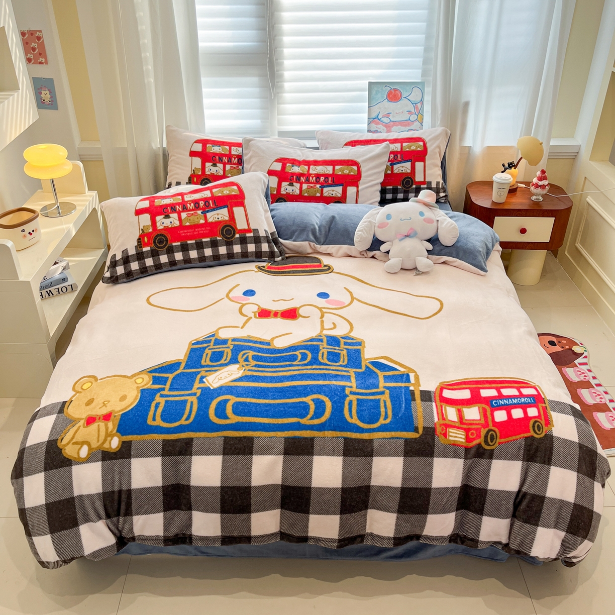 91家纺网 家纺一手货源 找家纺 （总）金爱家 2025新品正版三丽鸥授权大版卡通平网数码印花加厚高克重牛奶绒系列四件套